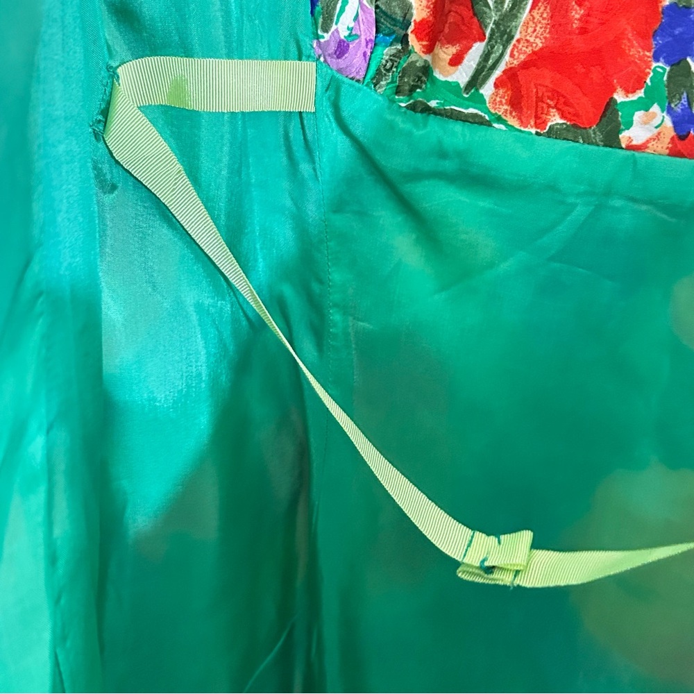 Gorgeous Vintage Gillian Silk Cocktail Dress 8 - Picture 7 of 8